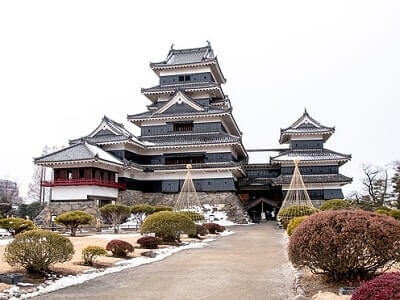 japan-castle.jpg