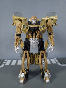 SDCC 2018 Bumblebee Retro Rock Garage Gold Bumblebee (22)