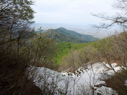 4.29 湯ノ沢岳～母狩山 103_R
