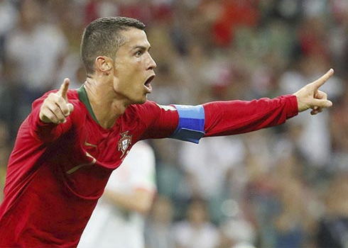 サッカーW杯ロシア大会、1次リーグB組・ポルトガル対スペインは3対3で引き分け … ポルトガルのクリスチアーノ・ロナウドがハットトリックの活躍