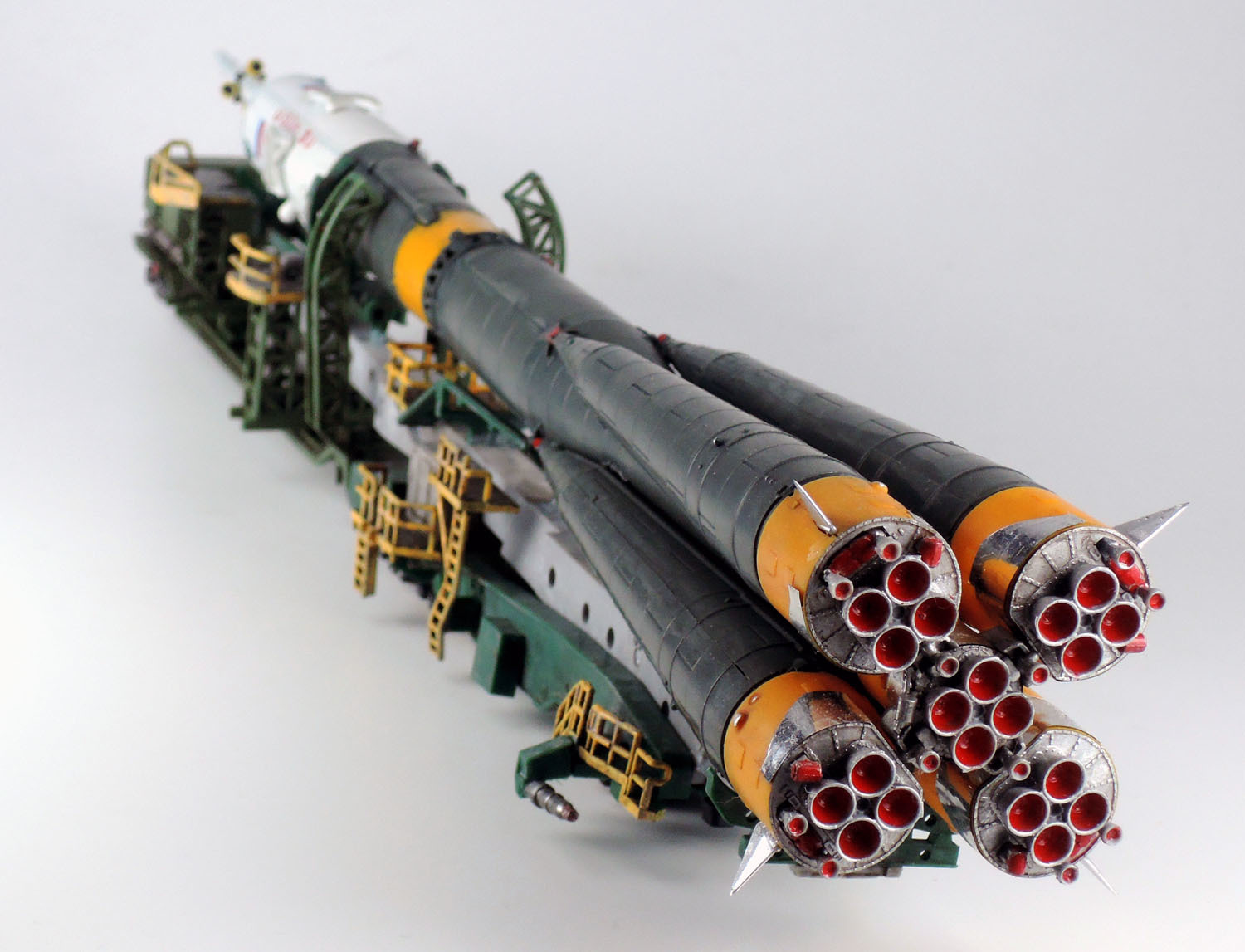 新品】 ロシアのソユーズロケット（精密模型） - その他 - www 