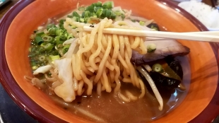 空　味噌ﾗｰﾒﾝ　麺