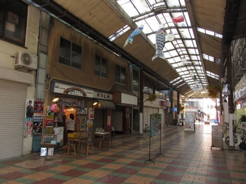 新仲見世商店街（三之丸跡）